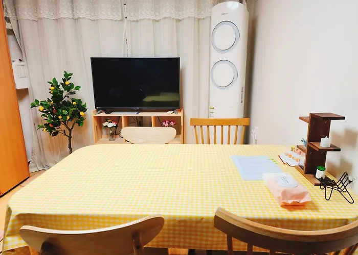 Comfort House 2 Bed Hwagok Station 4minutes Gimpo Airport 10 Minutes *